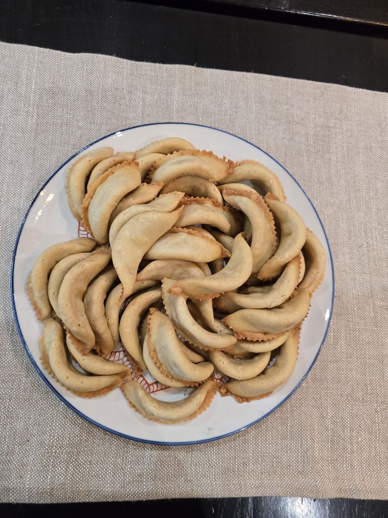 Assiette de cornes de gazelle marocaines